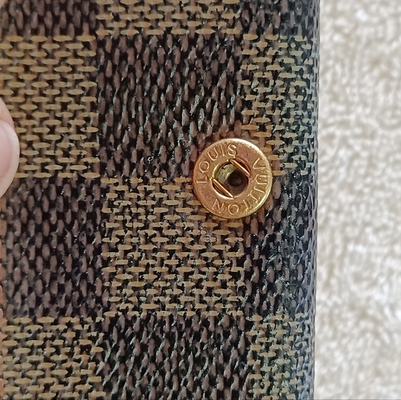 Louis Vuitton Key Holder with all 4 Hooks GUC Brown Damier Pattern Gold Snap - Picture 5 of 8